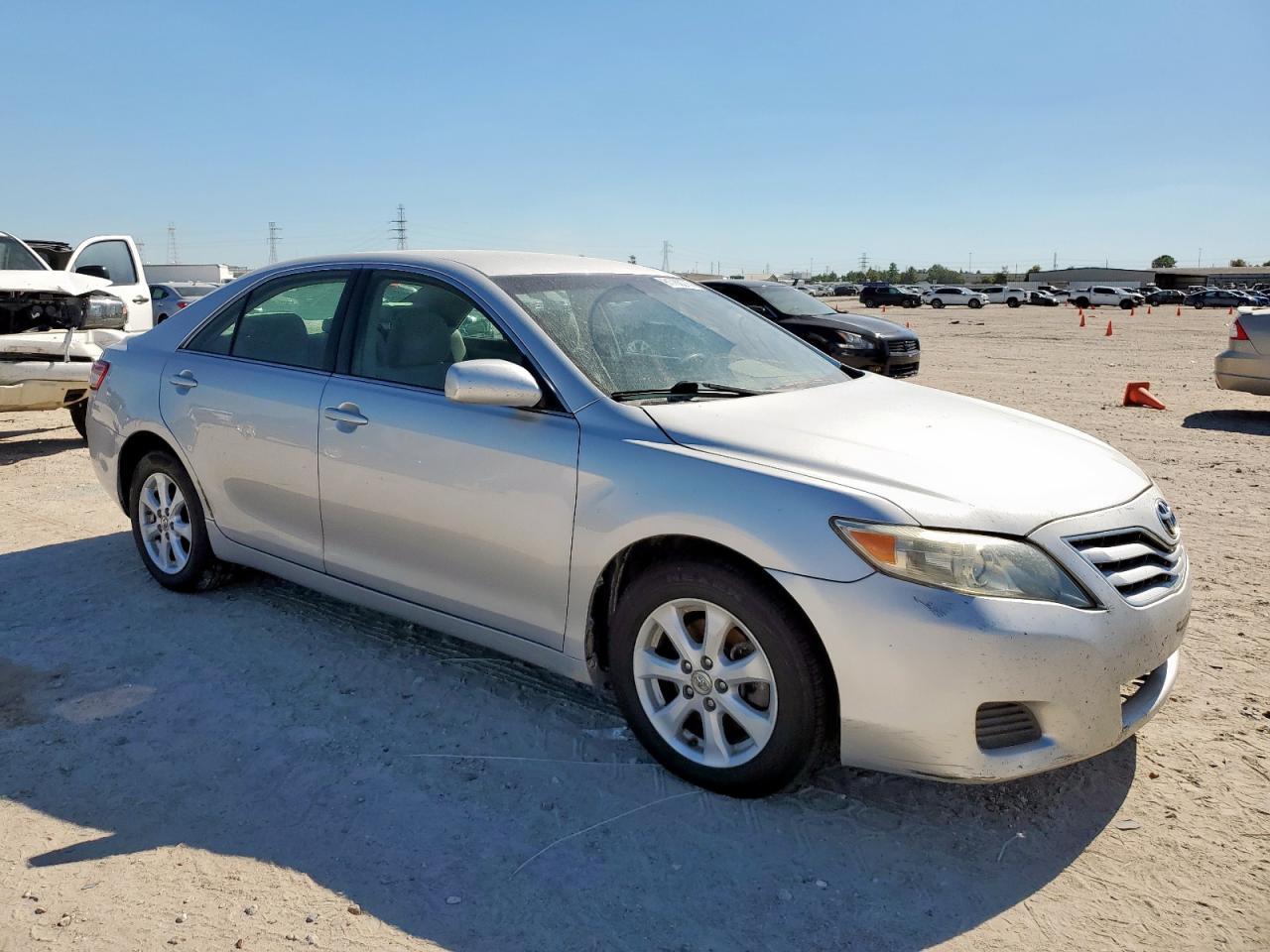 2011 TOYOTA CAMRY