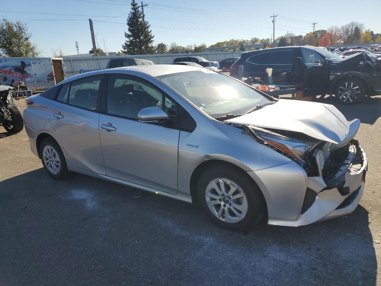 2016 TOYOTA PRIUS