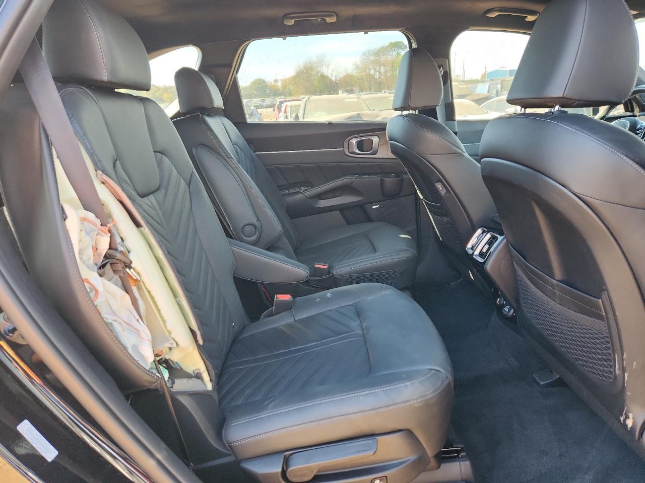 2025 KIA SORENTO