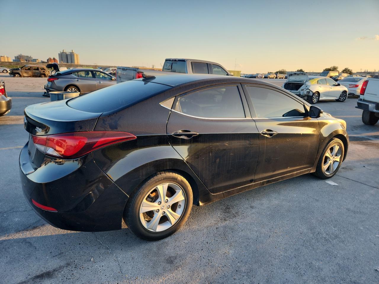 2016 HYUNDAI ELANTRA