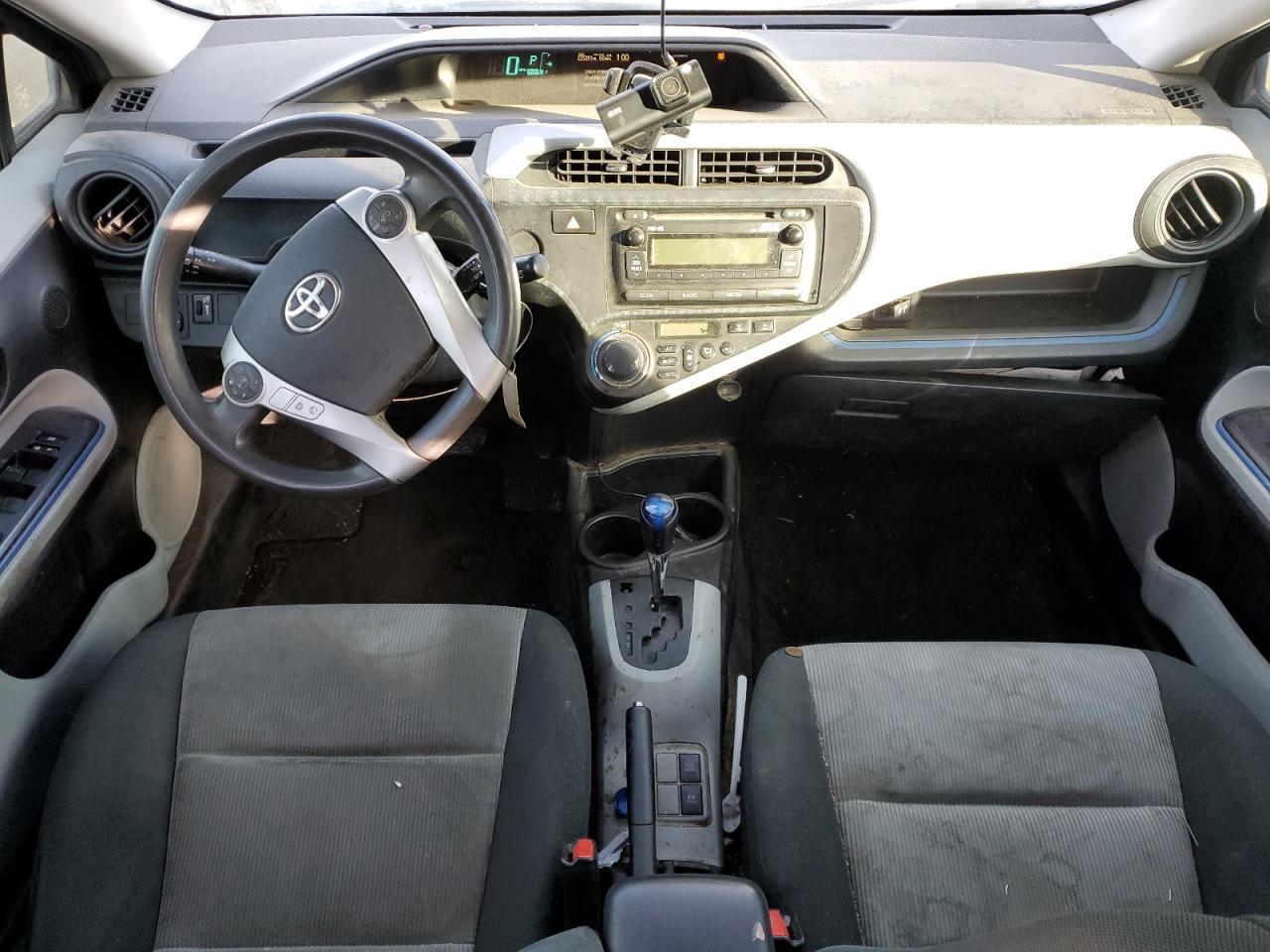 2012 TOYOTA Prius c