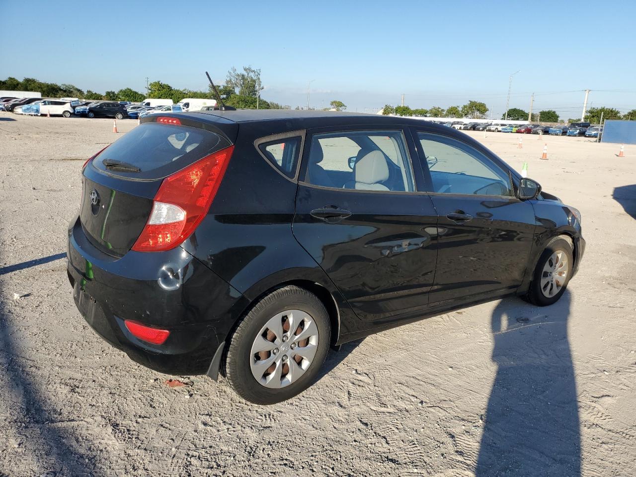 2016 HYUNDAI ACCENT