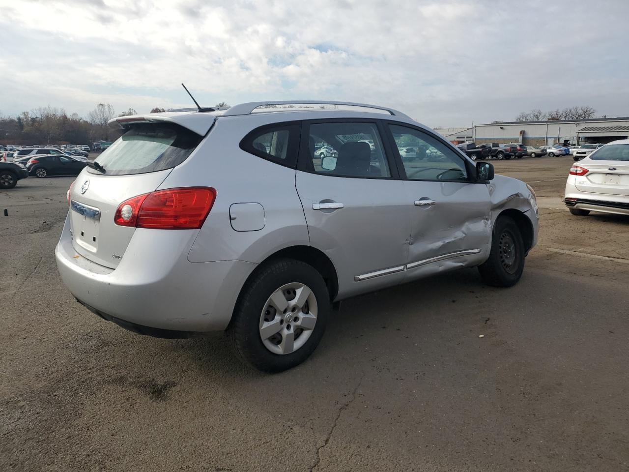 2015 NISSAN ROGUE