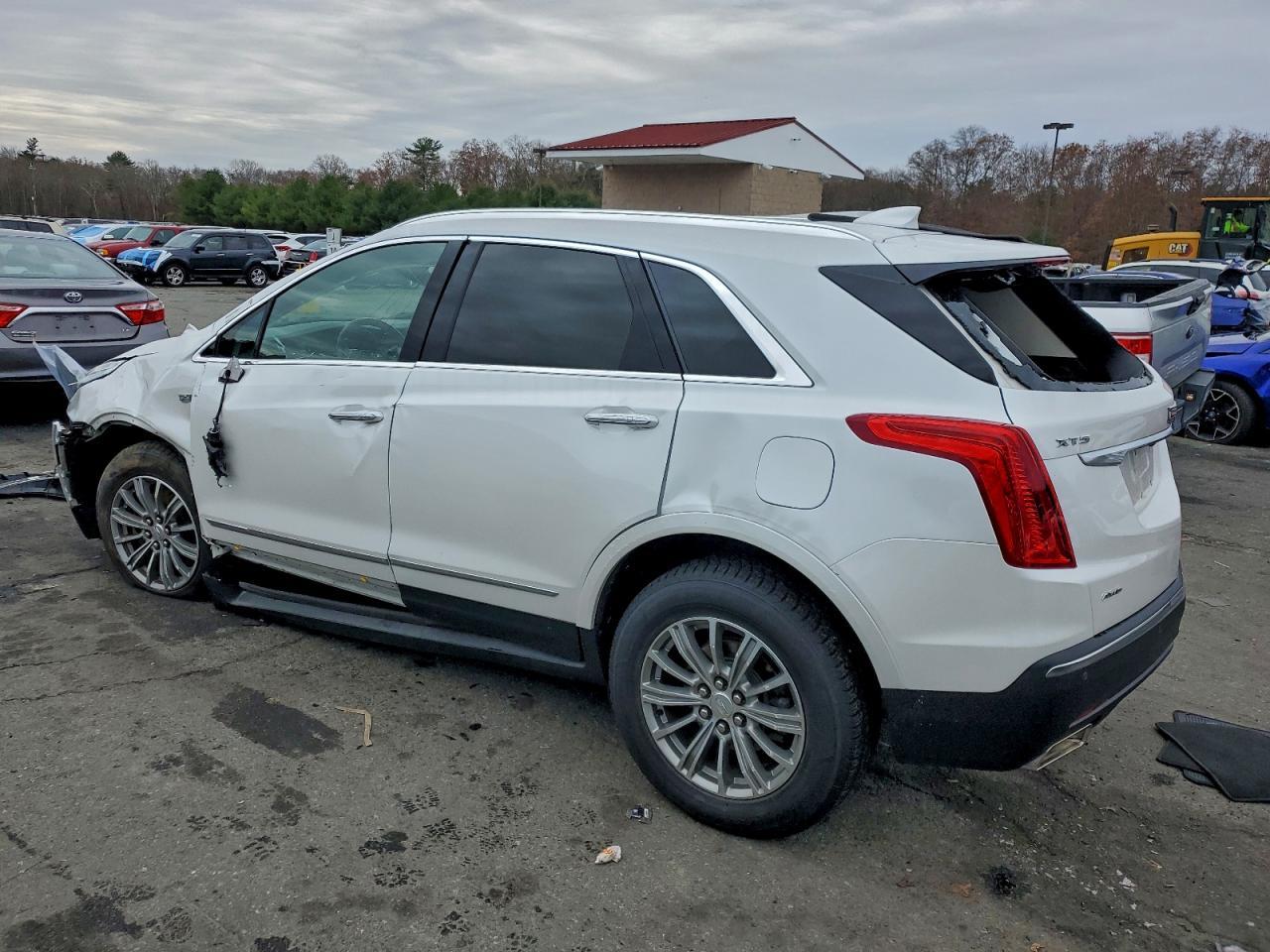 2017 CADILLAC XT5