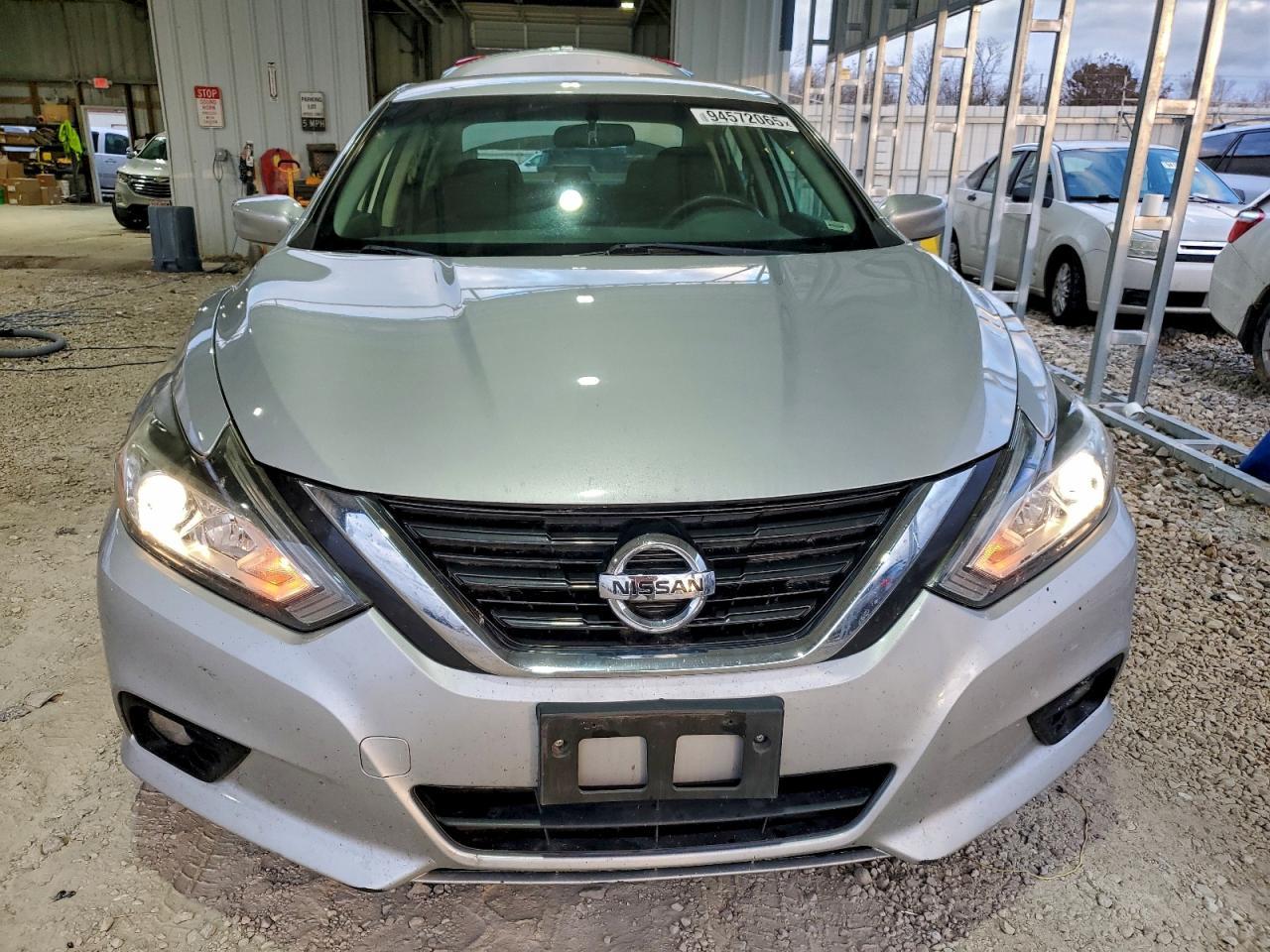 2017 NISSAN ALTIMA