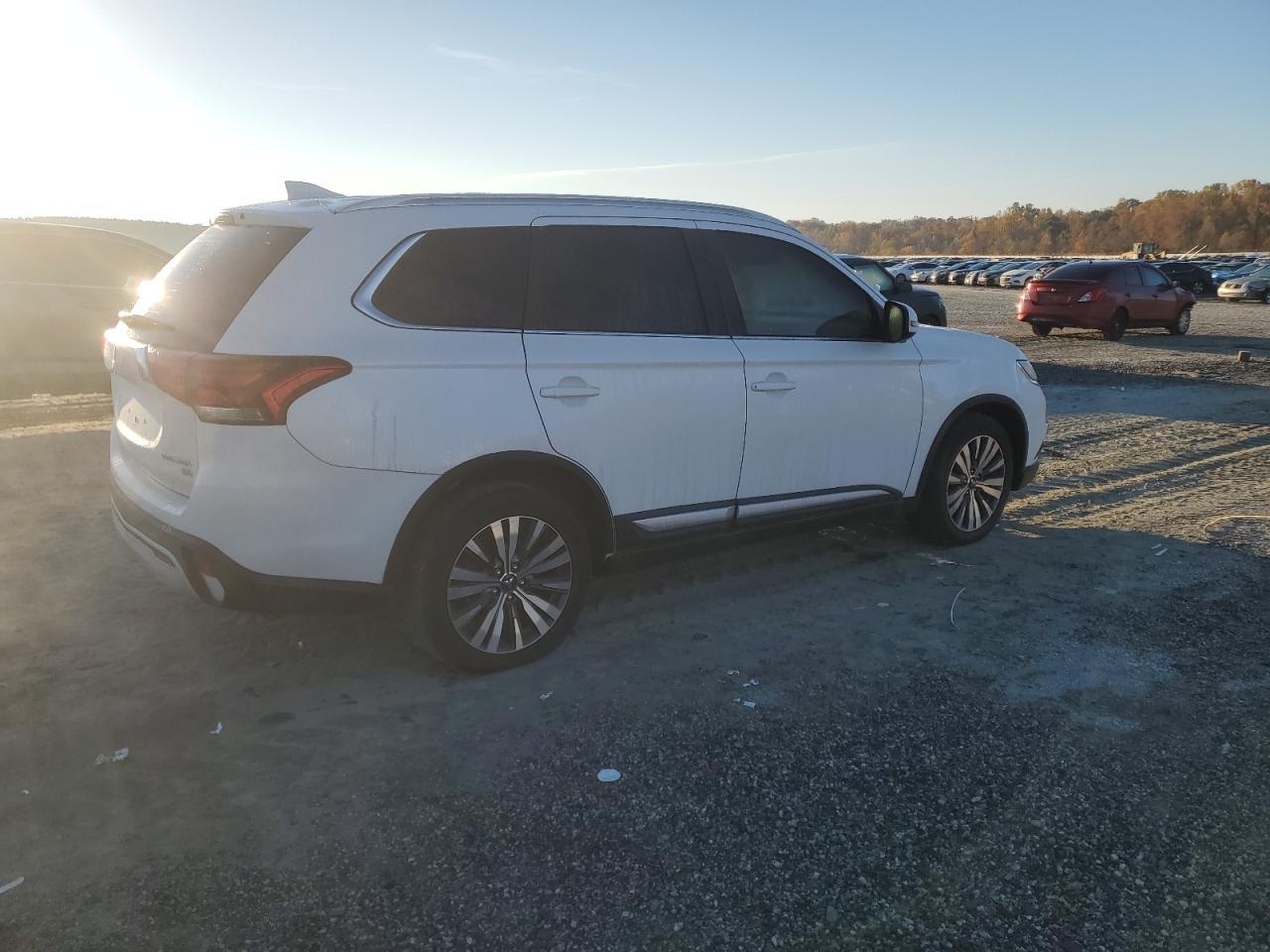 2019 MITSUBISHI outlander