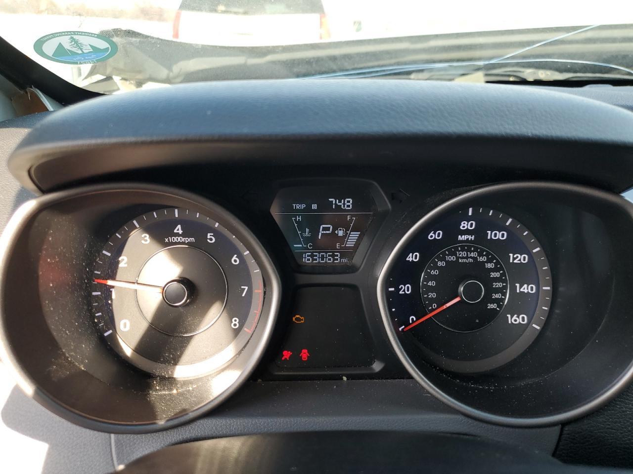 2016 HYUNDAI ELANTRA