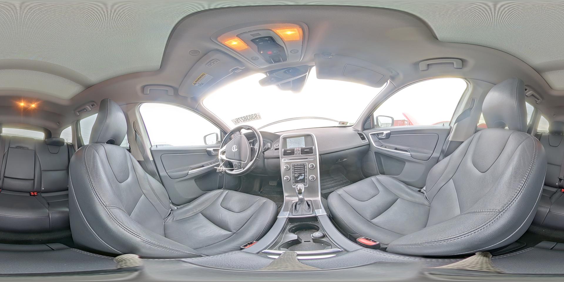 2016 VOLVO XC60