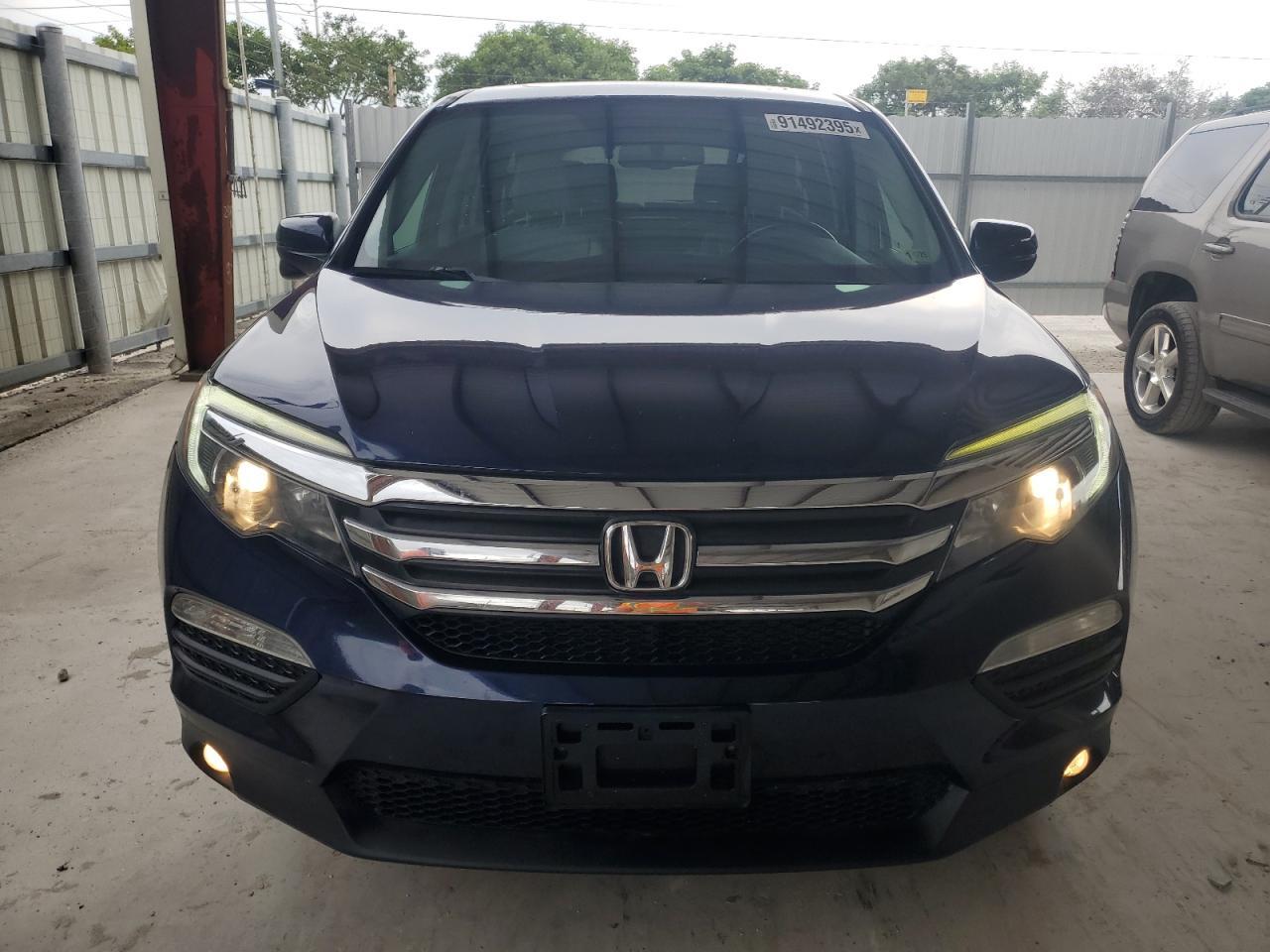2017 HONDA PILOT