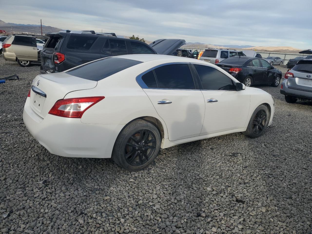 2009 NISSAN Maxima