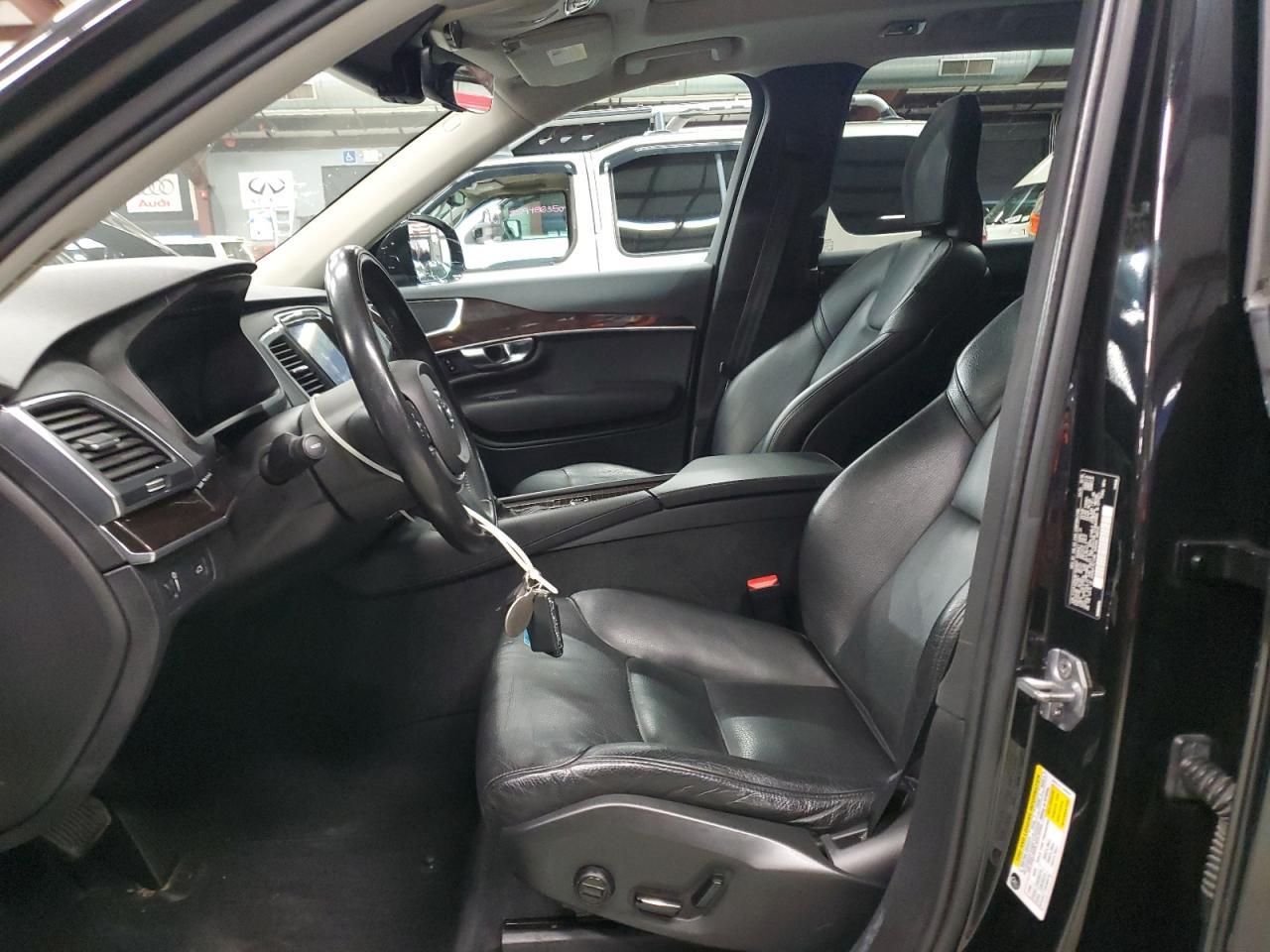 2019 VOLVO XC90
