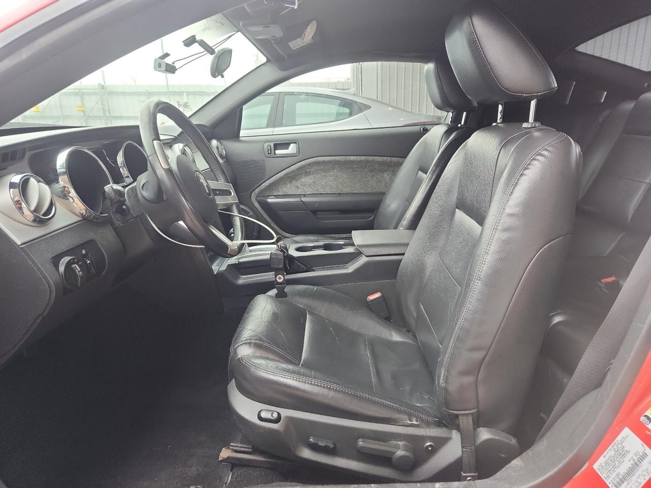 2005 FORD MUSTANG