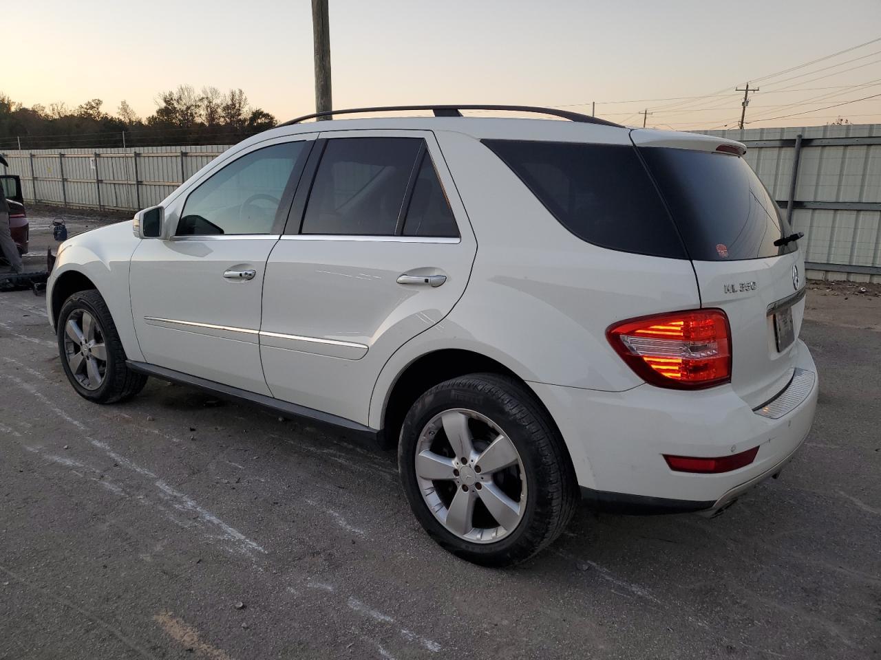 2011 MERCEDES-BENZ ML-Class