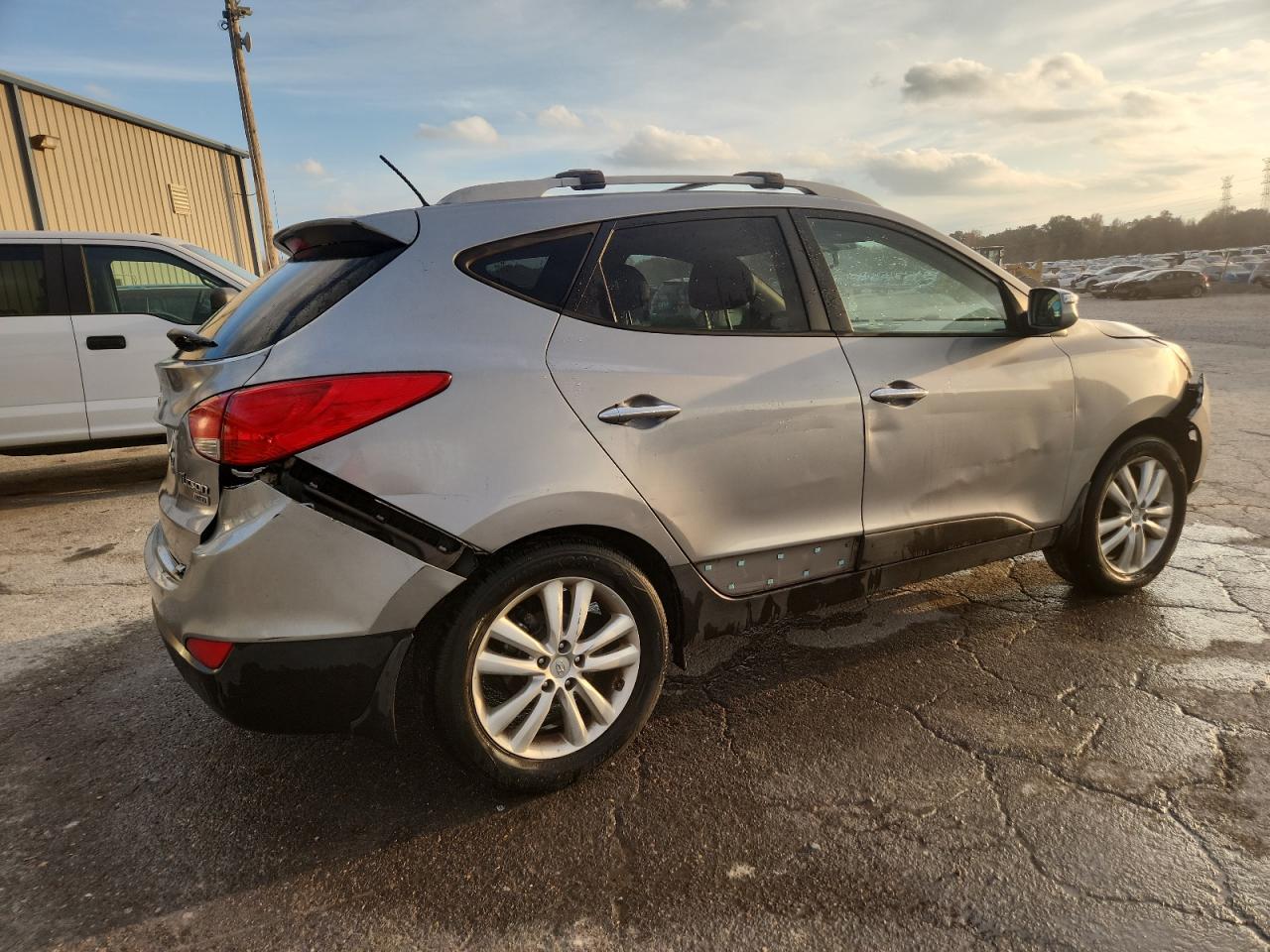 2011 HYUNDAI TUCSON