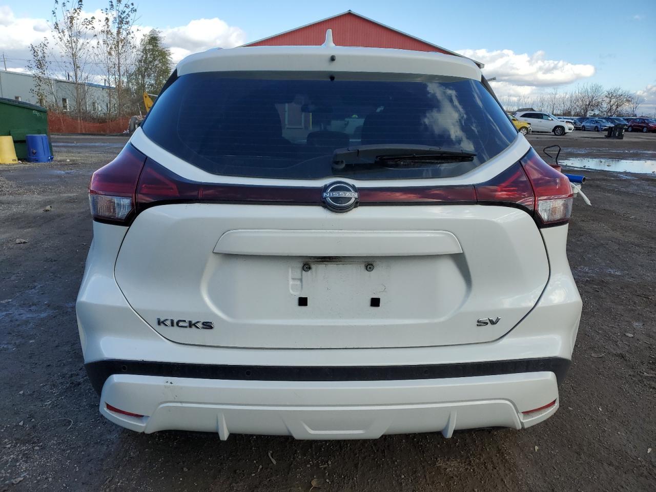 2023 NISSAN KICKS