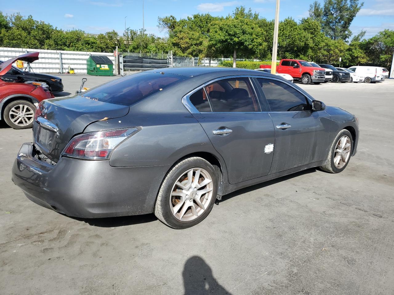 2014 NISSAN Maxima