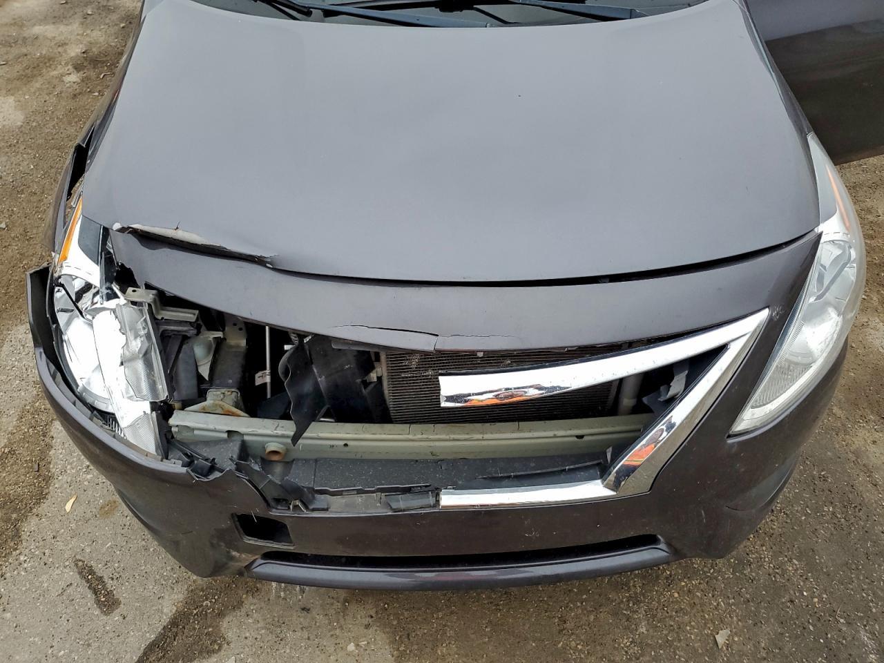 2015 NISSAN VERSA