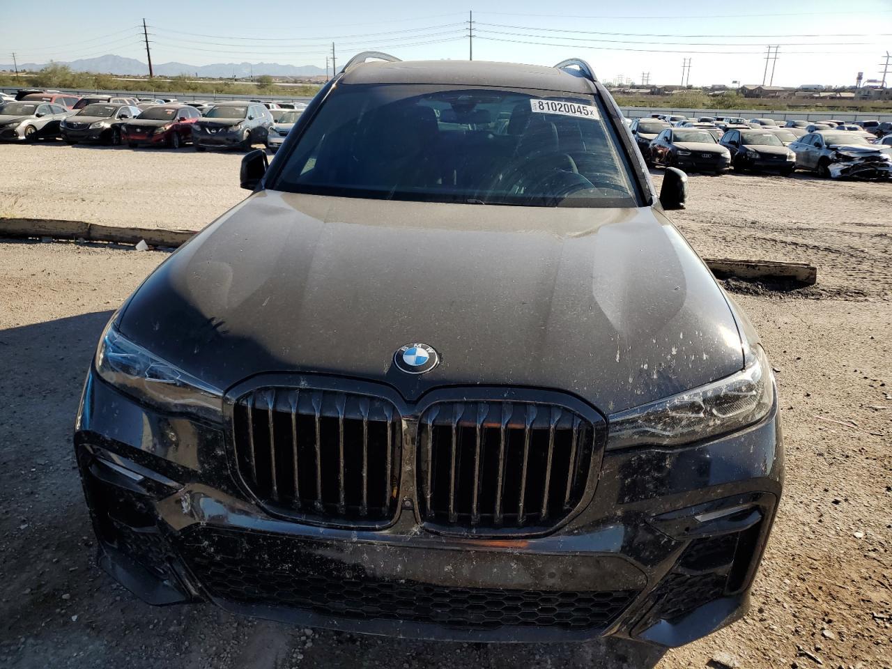 2022 BMW X7