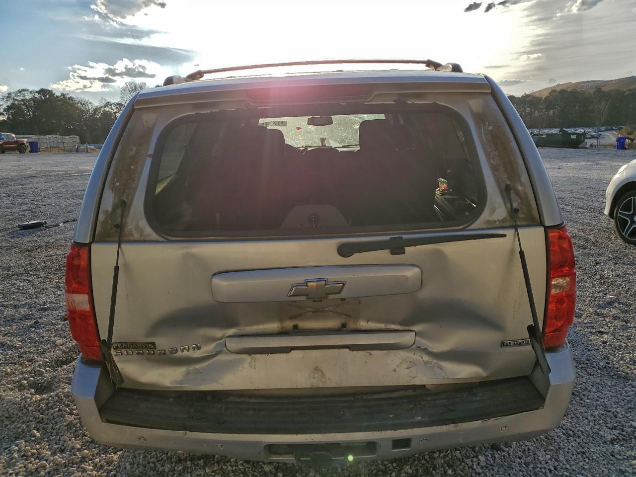 2011 CHEVROLET Suburban