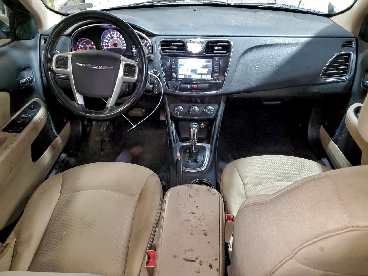 2013 CHRYSLER 200