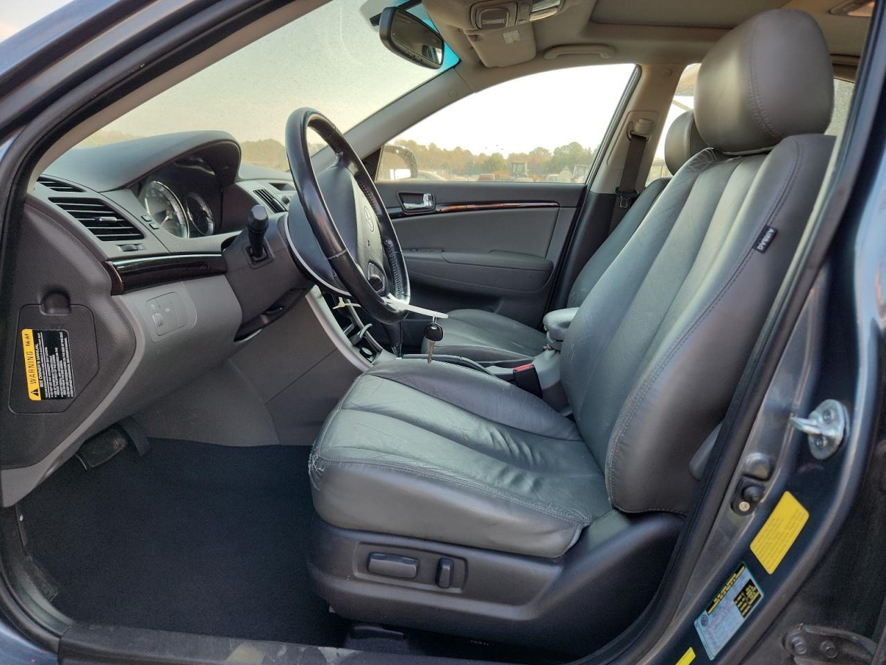 2010 HYUNDAI SONATA
