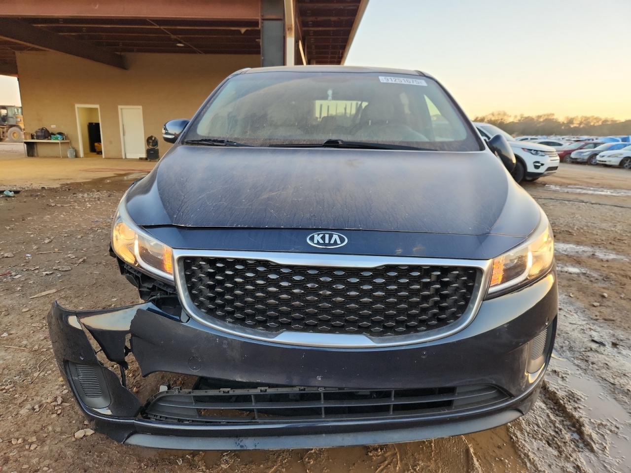 2017 KIA SEDONA