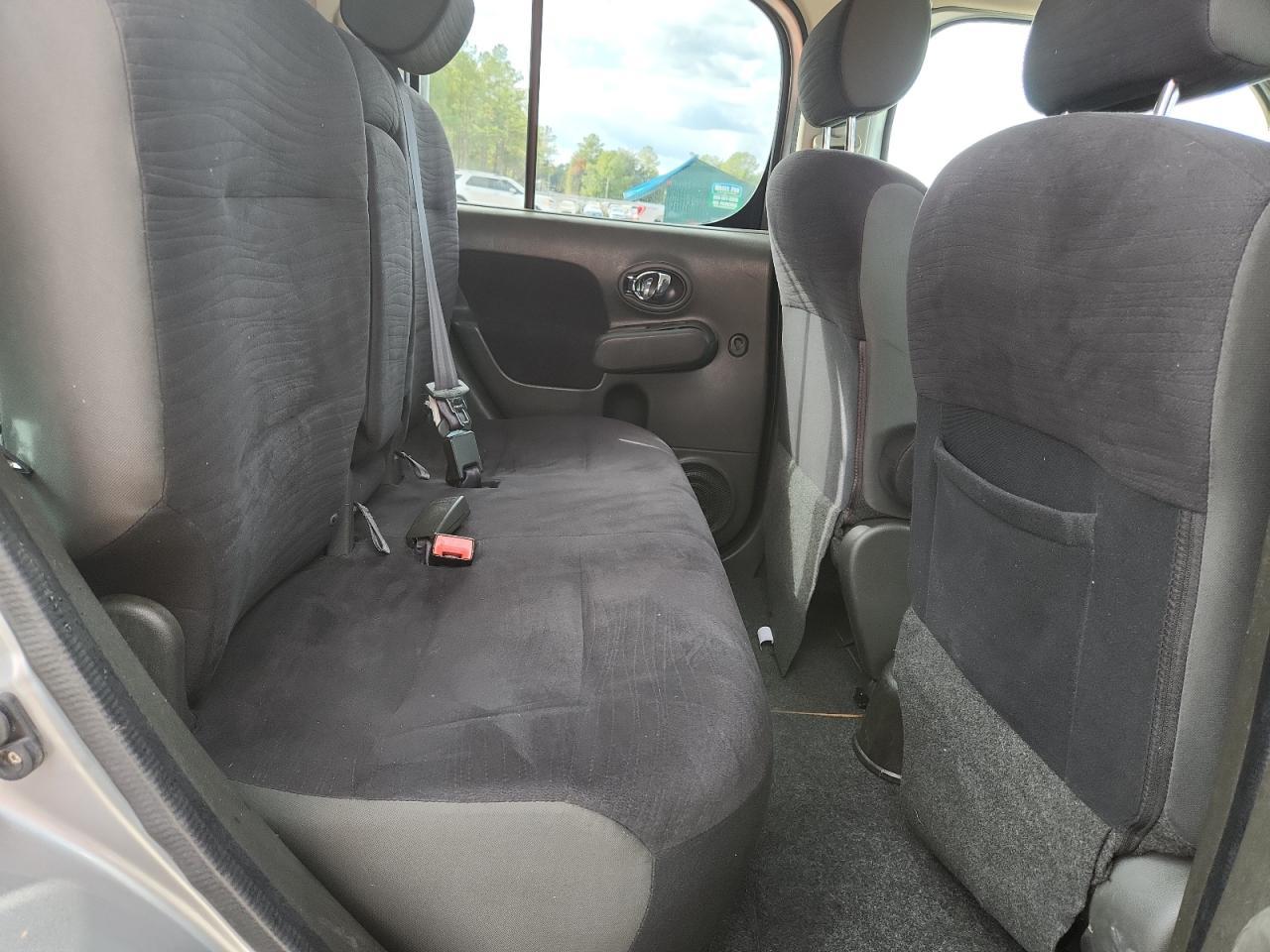 2010 NISSAN CUBE