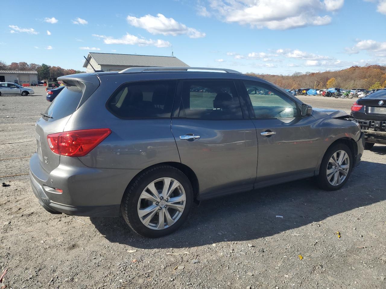 2018 NISSAN PATHFINDER