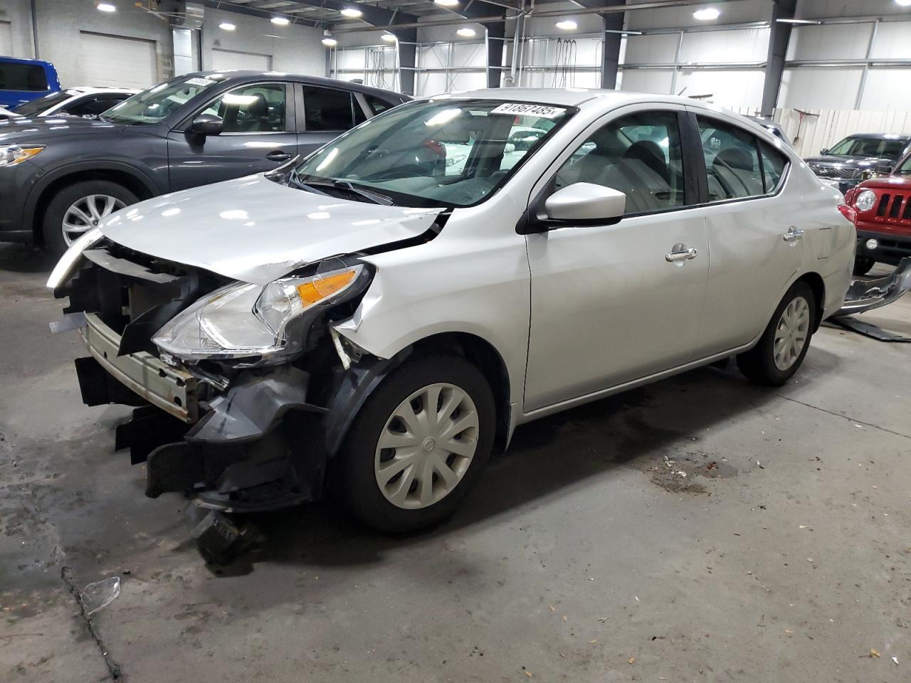 2015 NISSAN VERSA