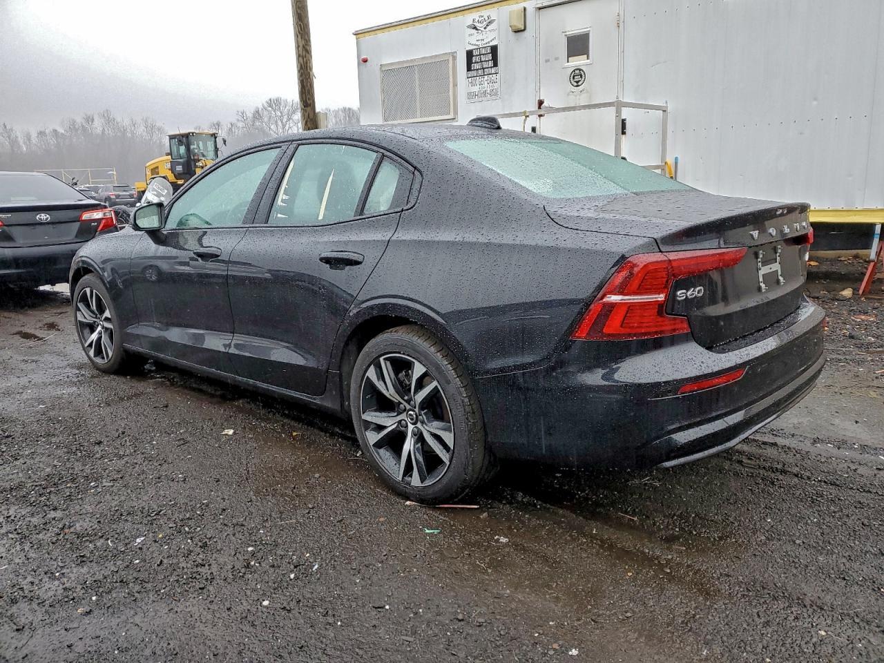 2024 VOLVO S60