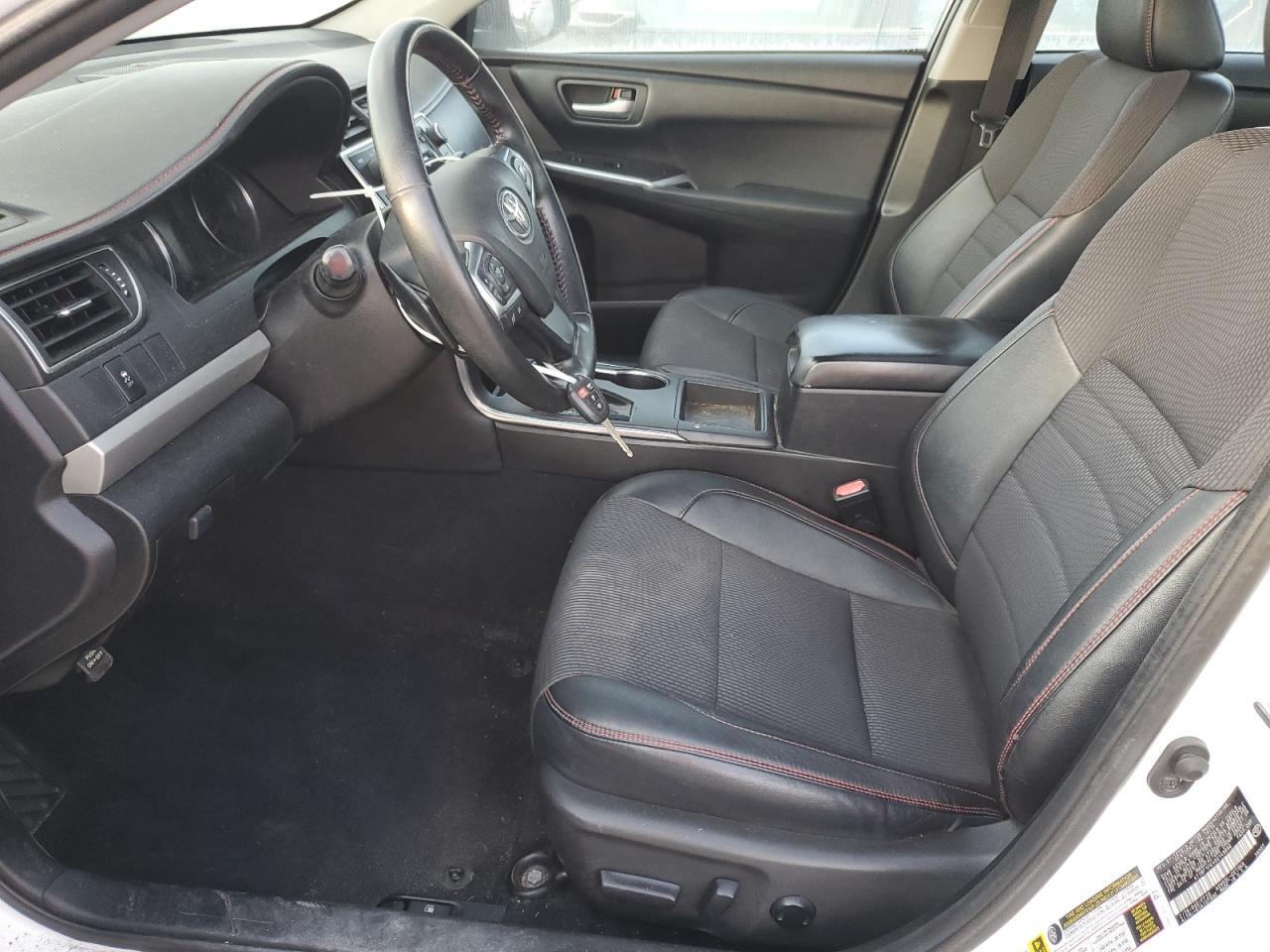 2016 TOYOTA CAMRY