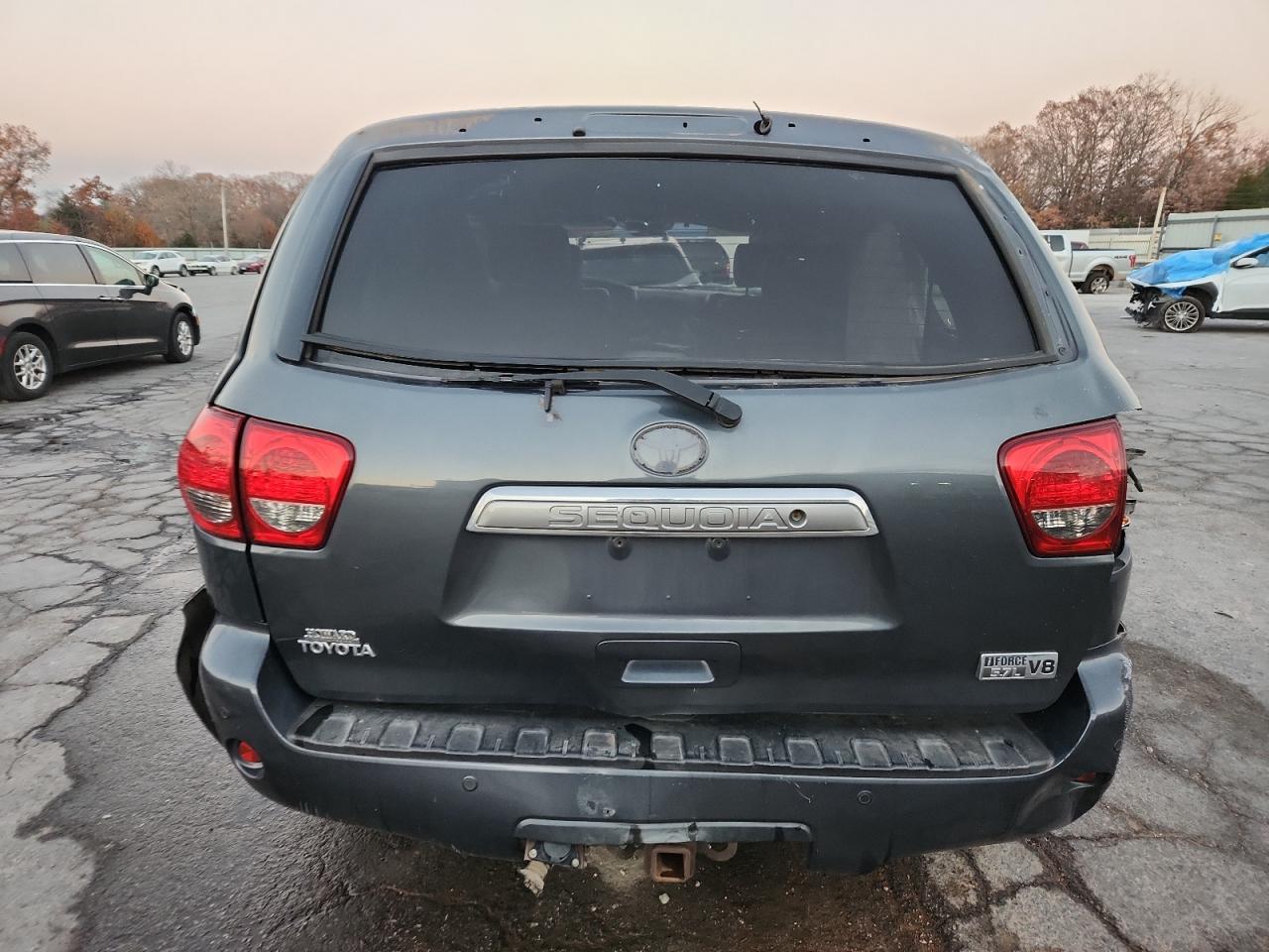 2008 TOYOTA Sequoia