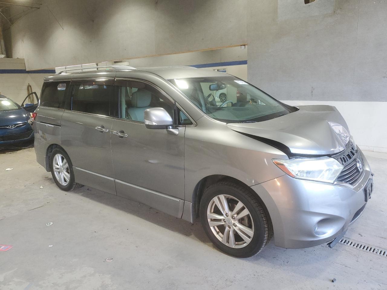 2011 NISSAN Quest