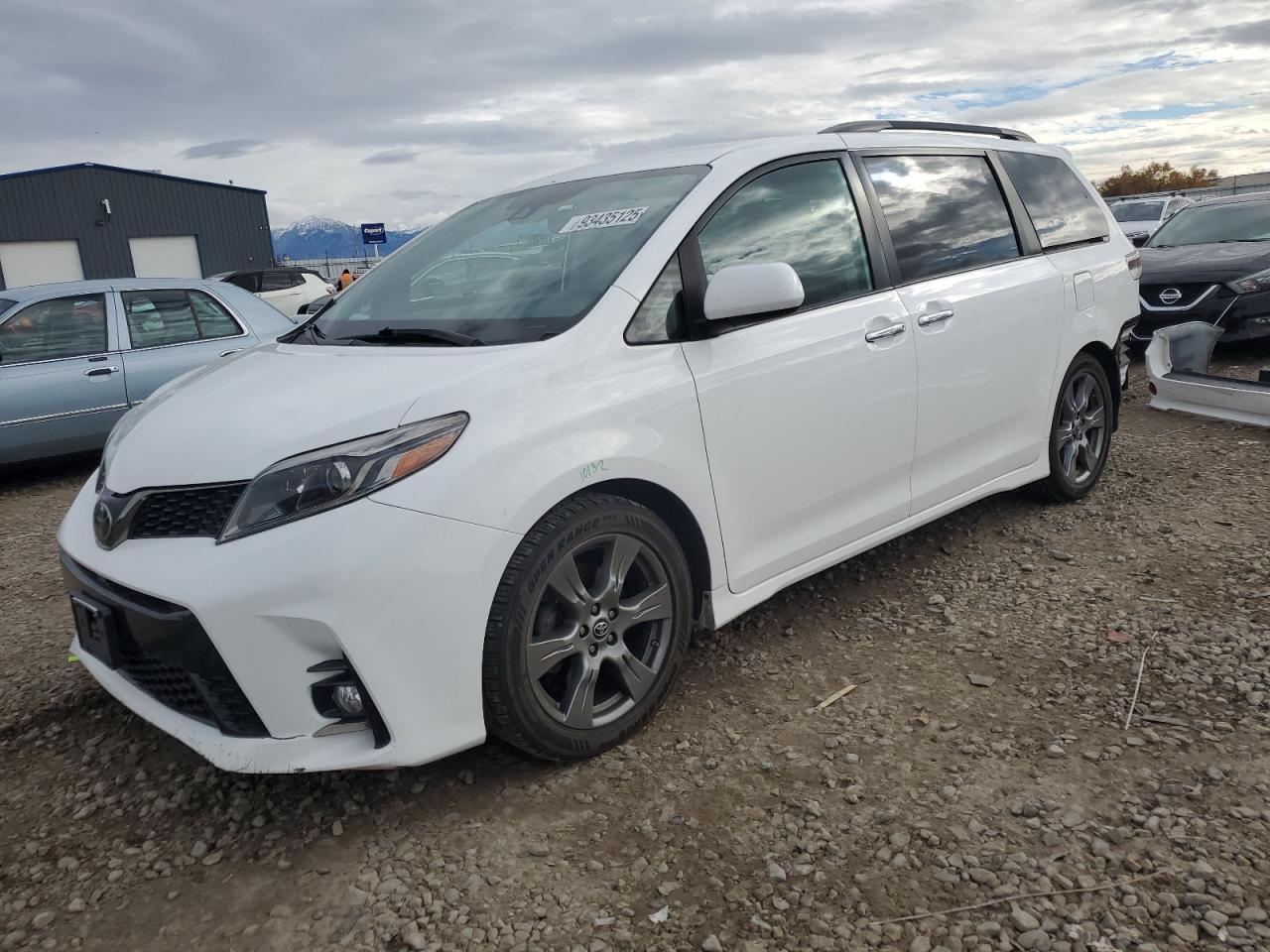2019 TOYOTA SIENNA