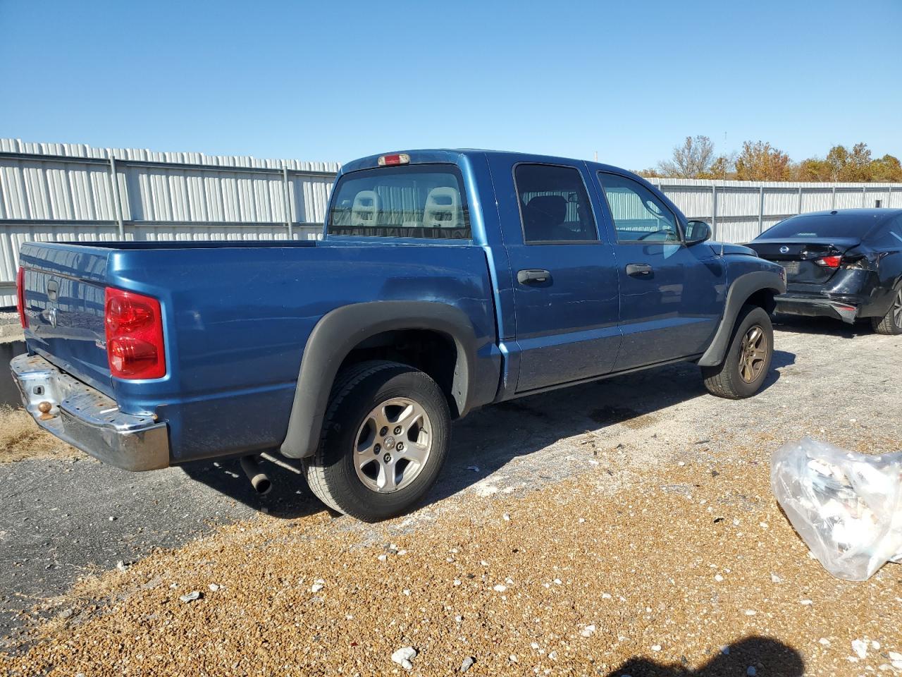 2006 DODGE Dakota