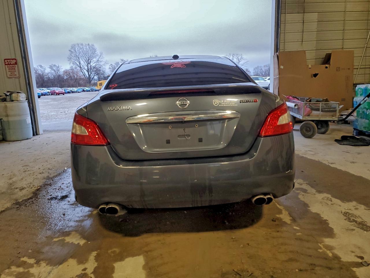 2010 NISSAN Maxima