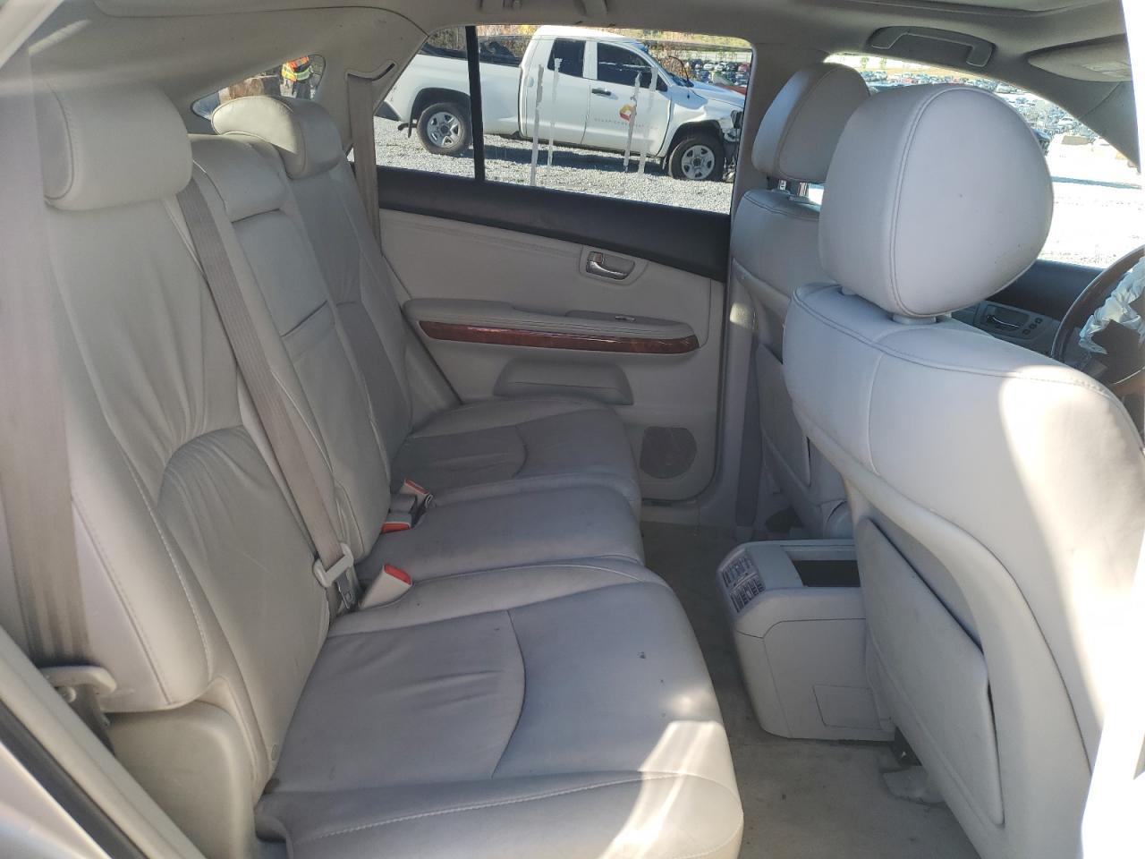 2005 LEXUS Rx 330