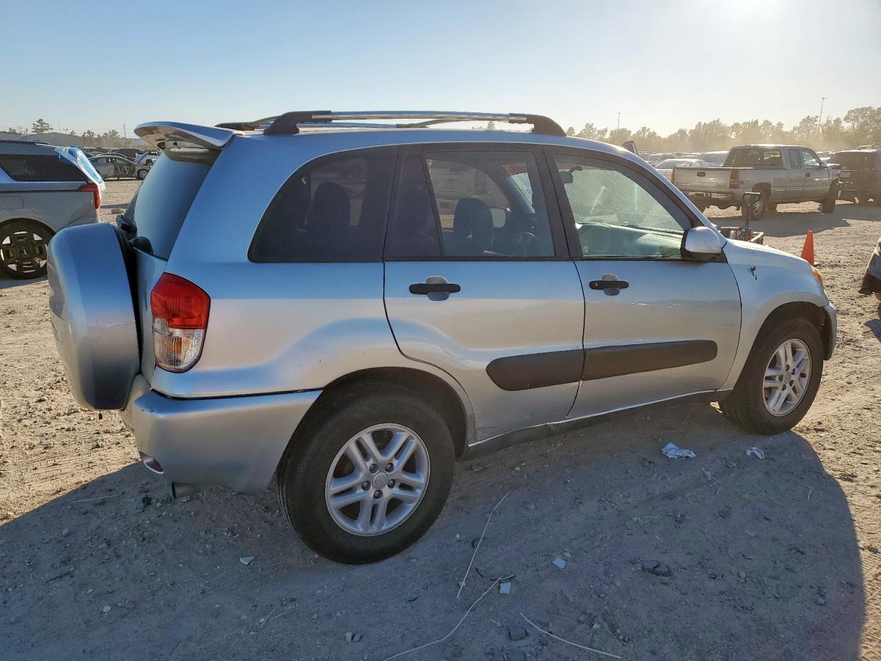 2003 TOYOTA RAV4