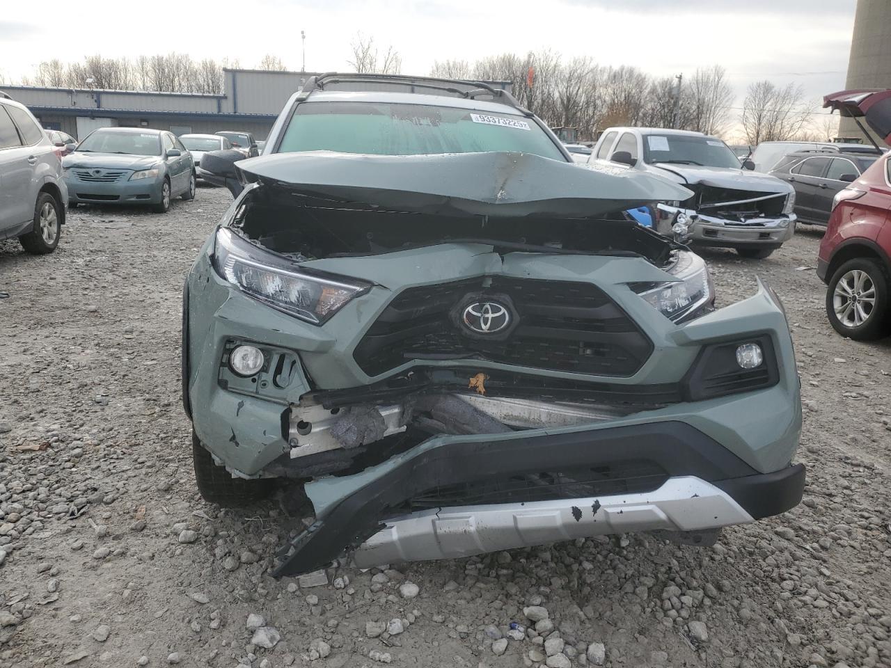 2019 TOYOTA RAV4