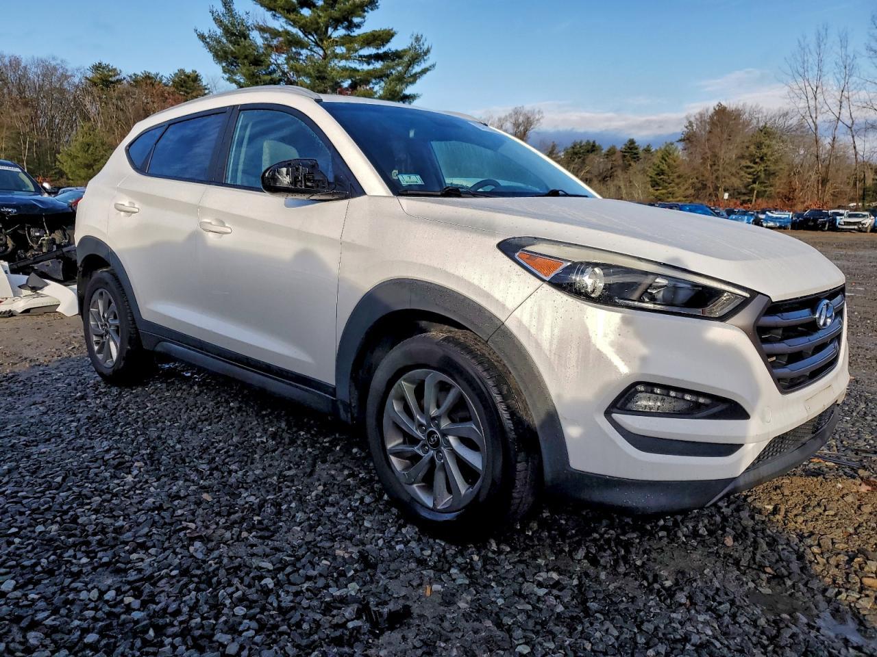 2016 HYUNDAI TUCSON