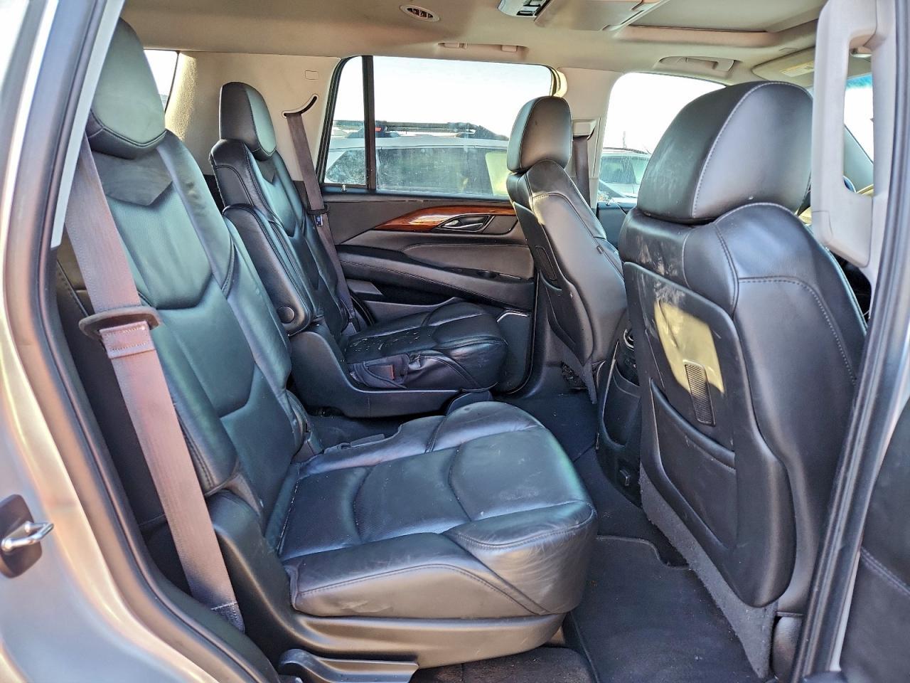 2017 CADILLAC ESCALADE