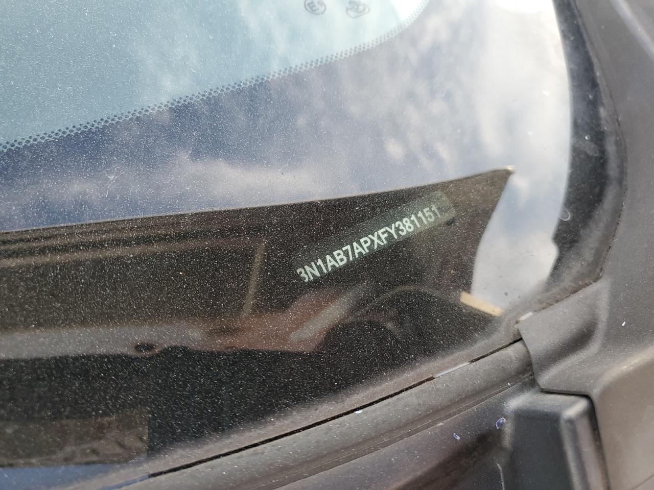 2015 NISSAN SENTRA
