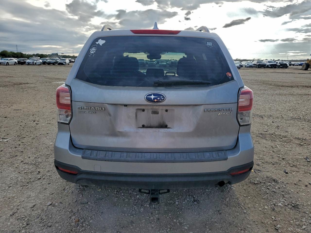 2017 SUBARU FORESTER