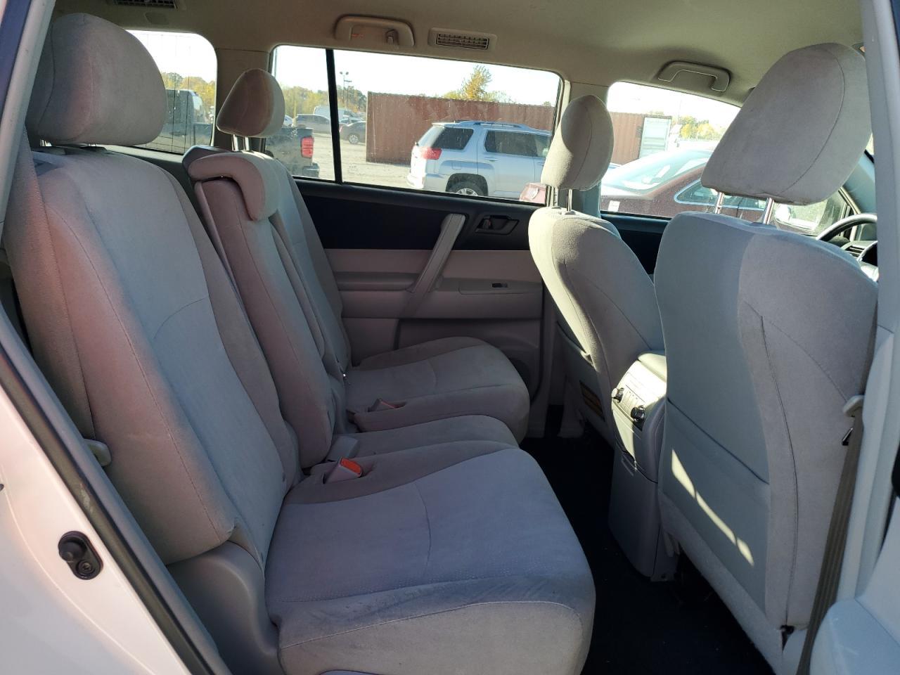 2013 TOYOTA HIGHLANDER