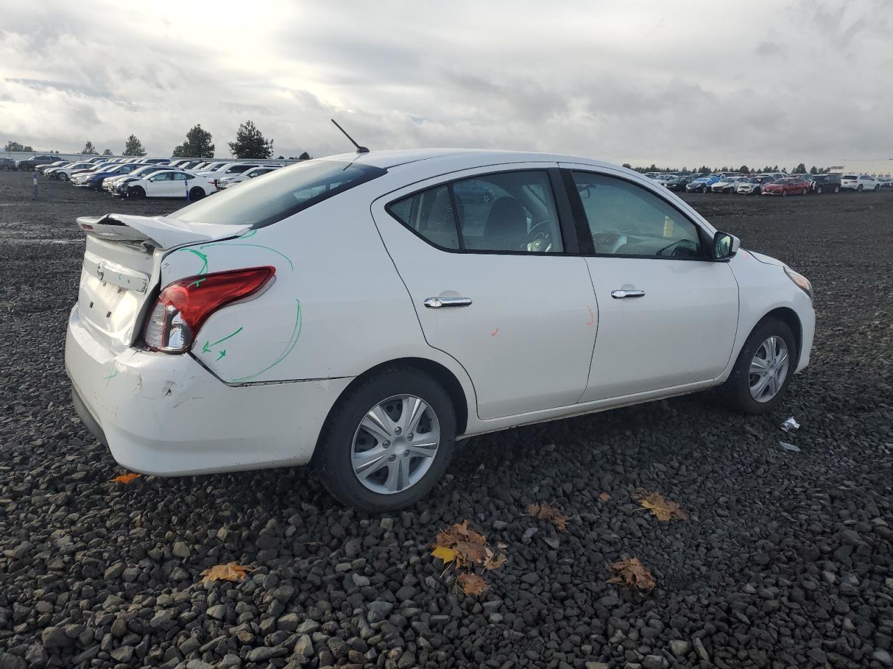 2018 NISSAN VERSA