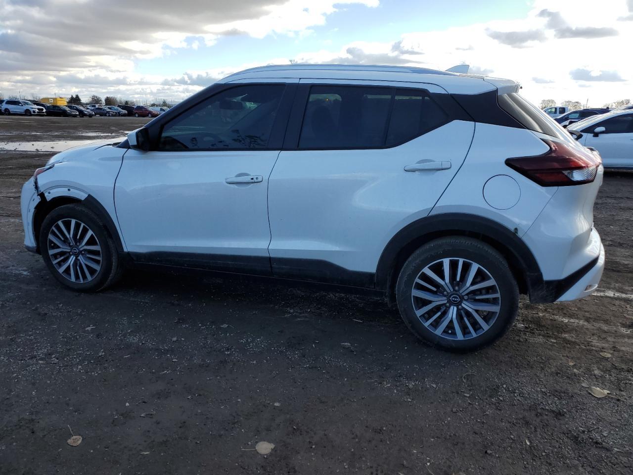 2023 NISSAN KICKS