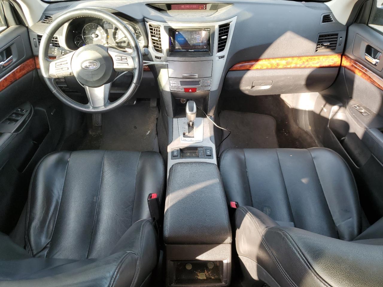 2010 SUBARU Outback