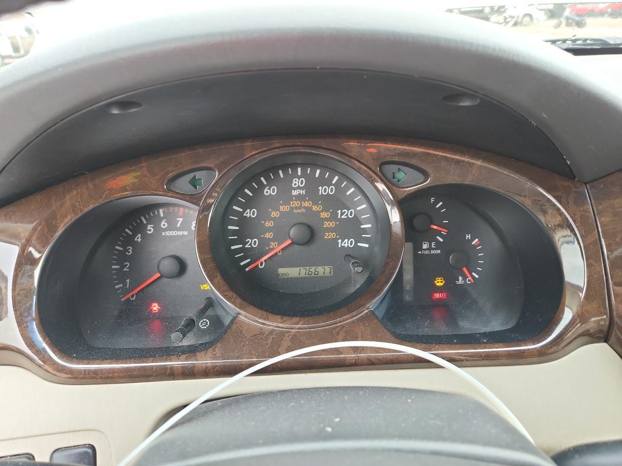 2002 TOYOTA HIGHLANDER