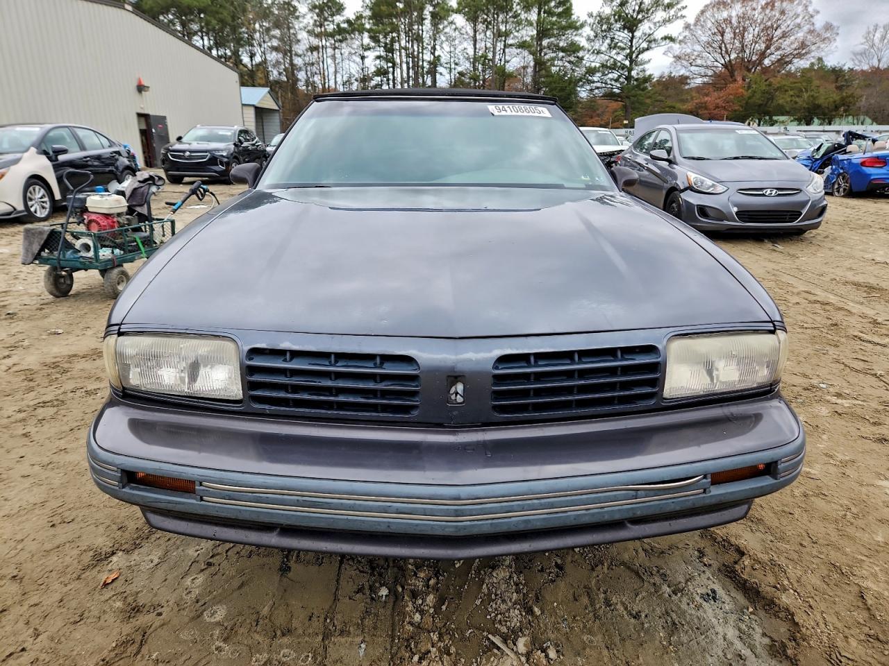 1995 OLDSMOBILE 88