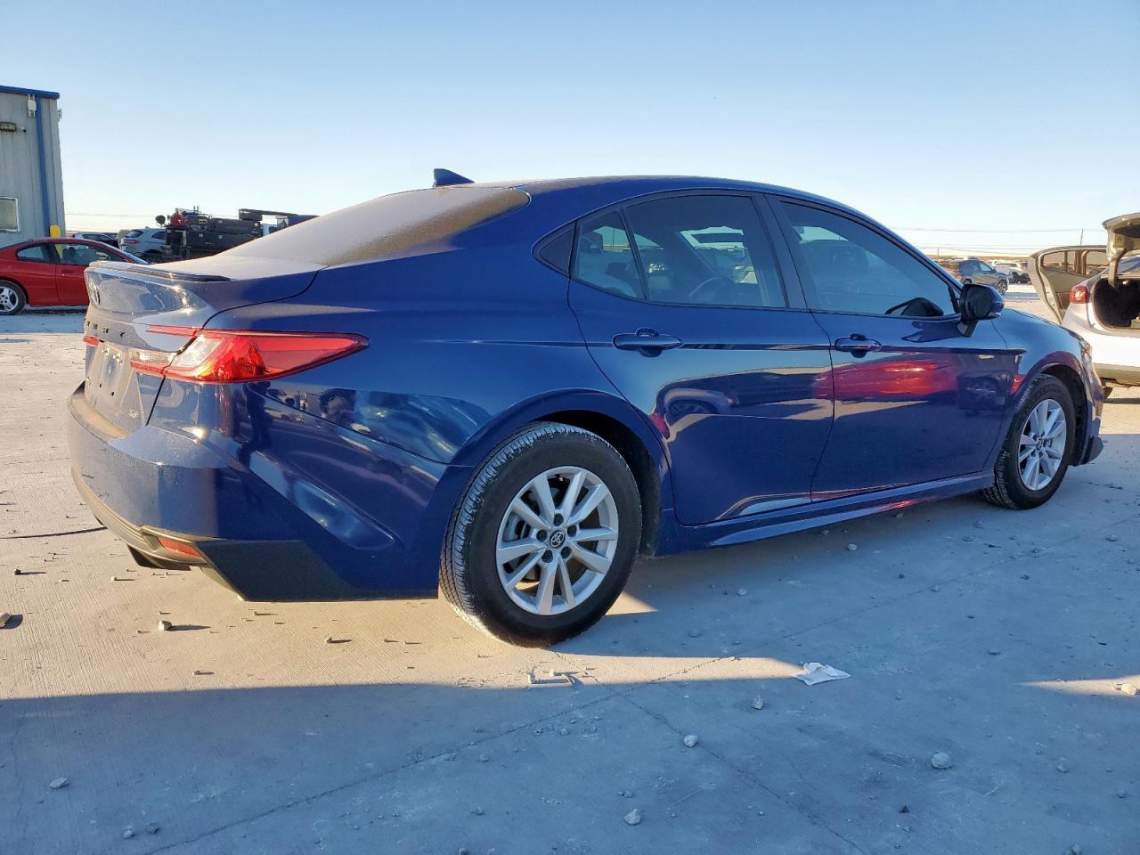 2025 TOYOTA CAMRY